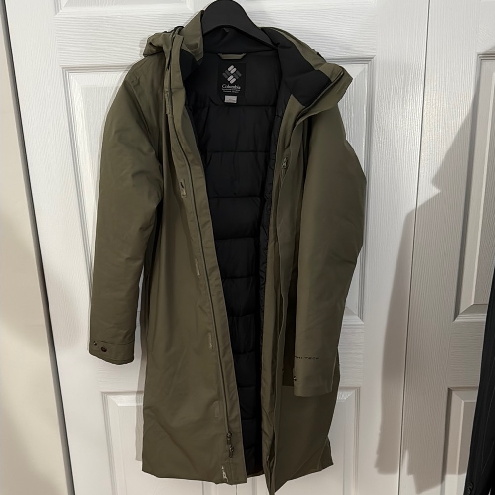 Columbia Green Puffer Jacket Insulated Weather-Resistant